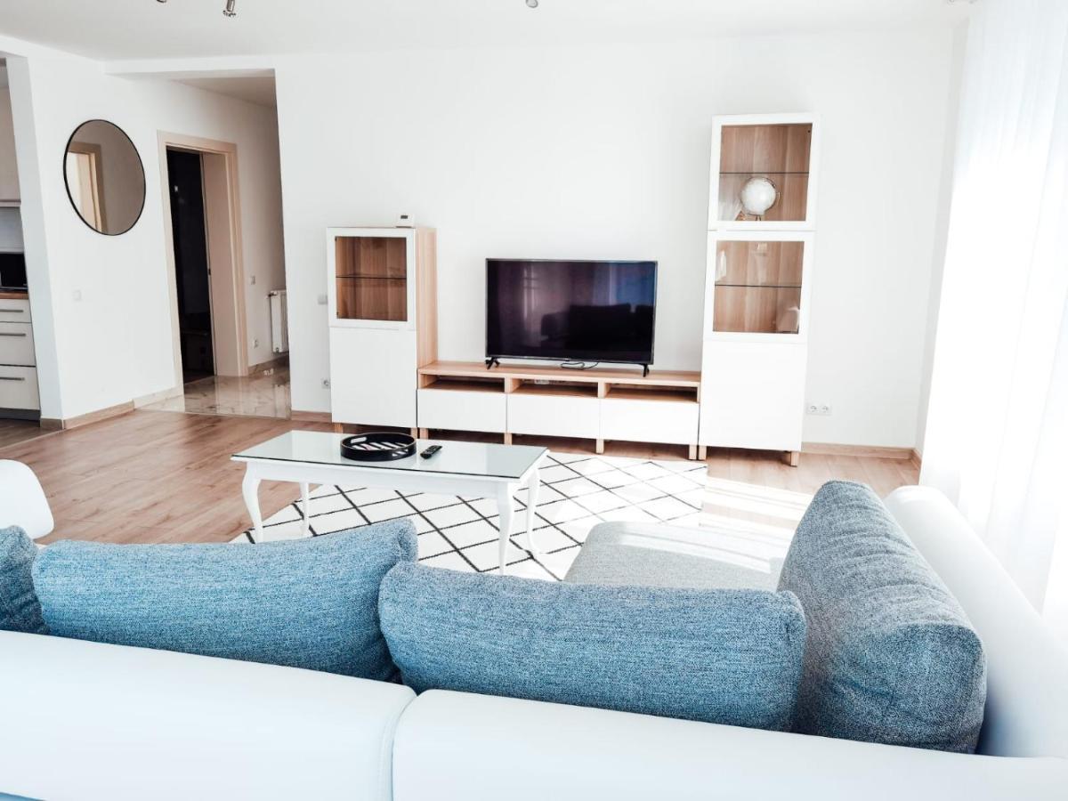 קלוז'-נאפוקה Silver Eden Apartments מראה חיצוני תמונה