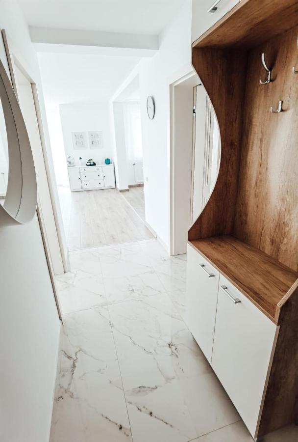 קלוז'-נאפוקה Silver Eden Apartments מראה חיצוני תמונה
