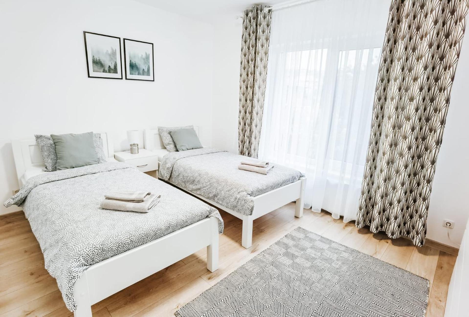 קלוז'-נאפוקה Silver Eden Apartments מראה חיצוני תמונה